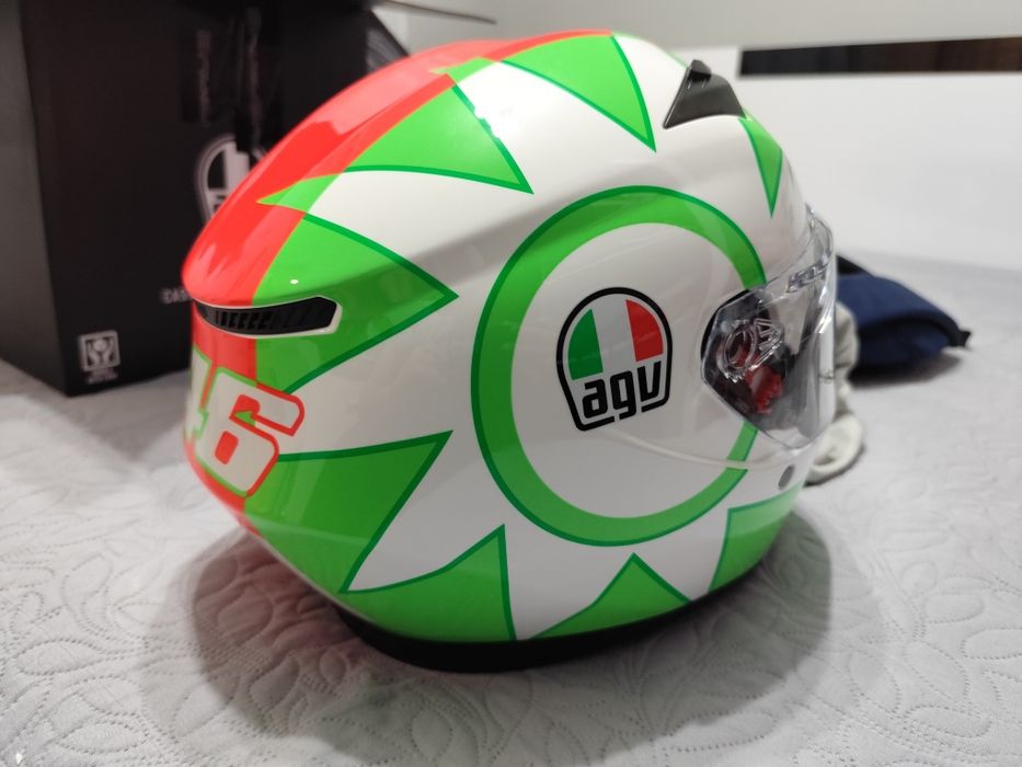 Продавам каска AGV