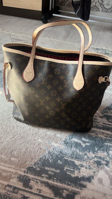Louis Vuitton шоппер