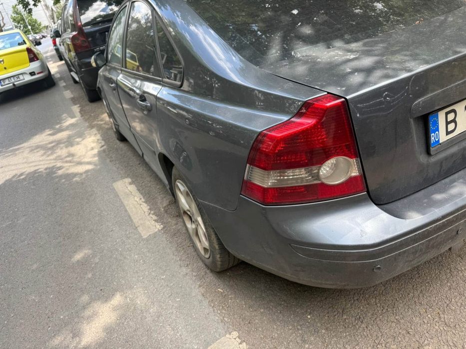 Usa portbagaj fata sau spate Volvo S40
