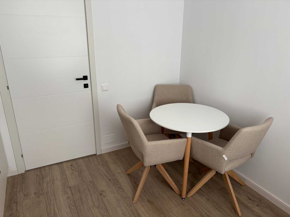 Apartament 2 camere mobilat