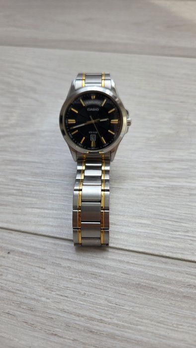 Продам часы Casio