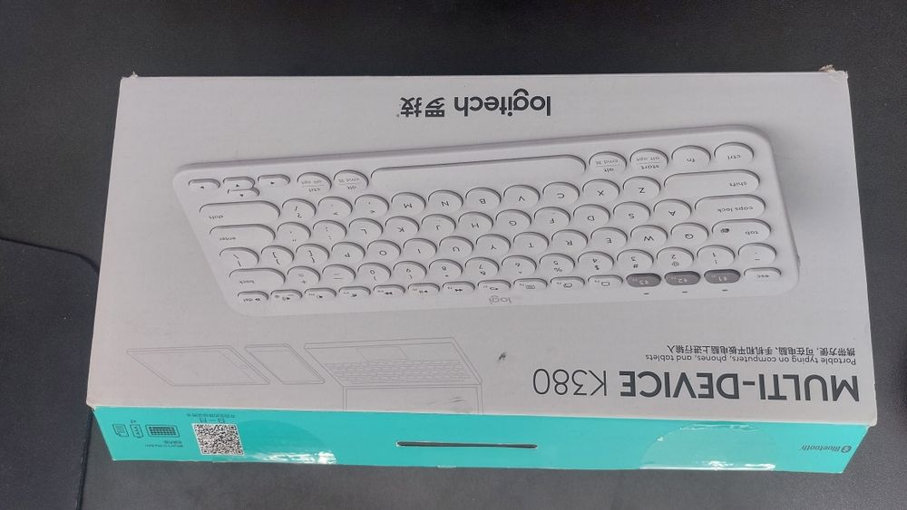 Vând tastatura Logitech k380