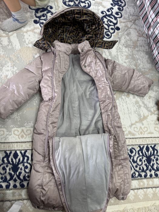 Зимний комбинезон для ребенка