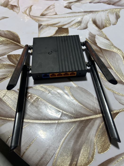Роутер wi-fi буу …………………………..