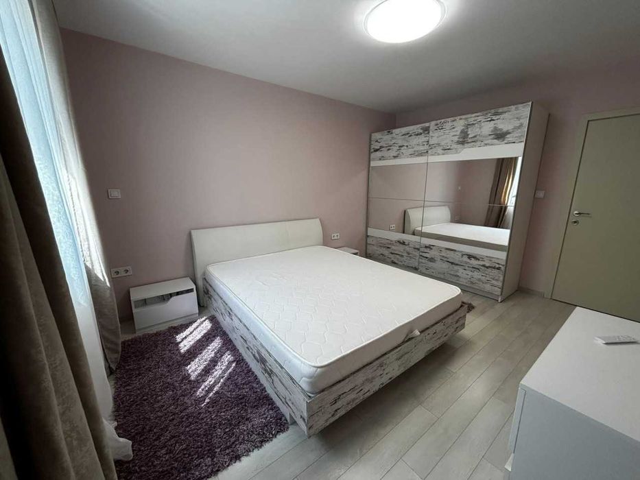 Тристаен Апартамент в Тракия