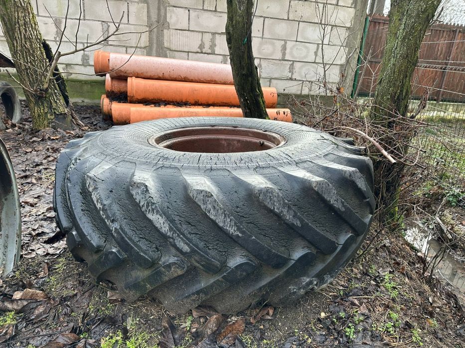 Roți cauciucuri 23,1/18xr26 si 12,5xr20 și jante C14,12 Sema110,Dropia