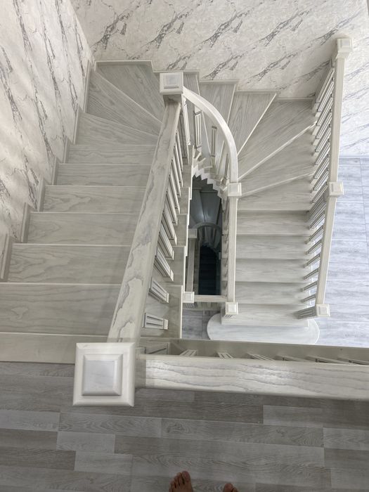 Zina poyalar  Лесница