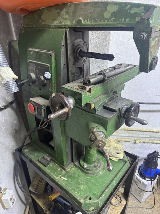 Фрезерный станок