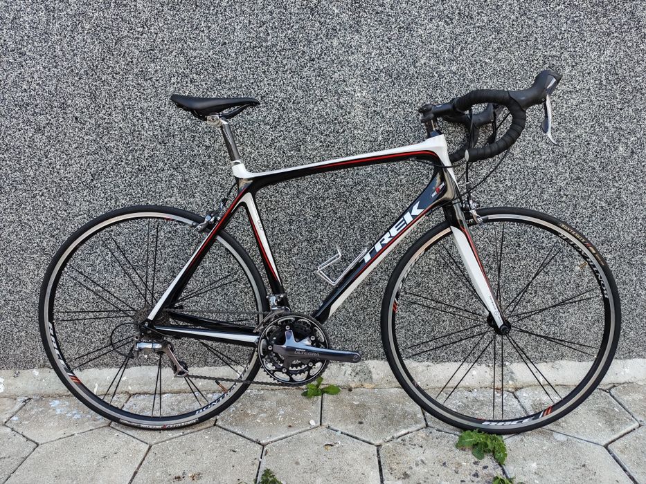Карбонов Trek madone 4.7 шосеен велосипед колело