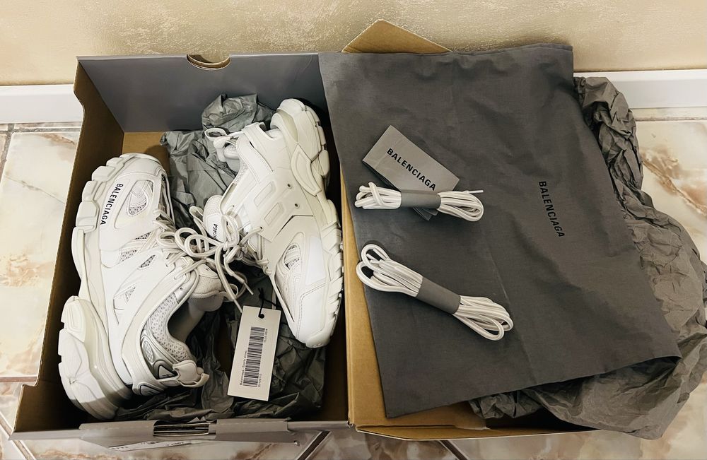 Balenciaga track nr36