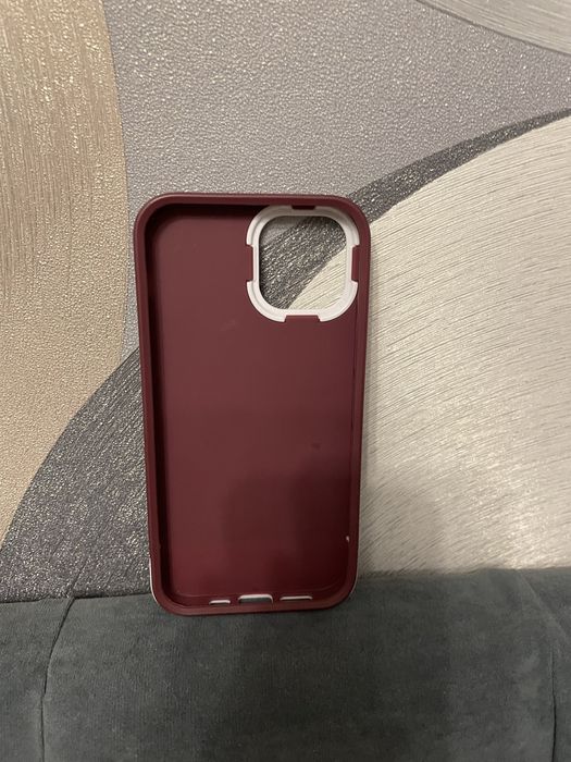 продам чехол на айфон 12 /12 про