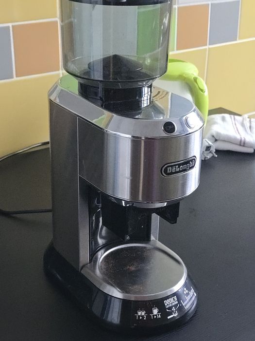 Râșniță DeLonghi la jumate de preț