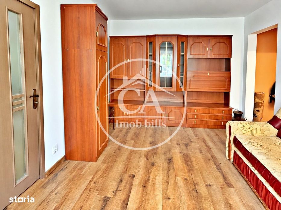 Apartament cu 3 camere de închiriat în zona Rogerius, Oradea