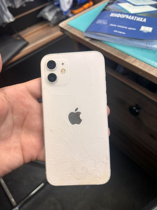 Мобильный телефон Iphone 12 128гб