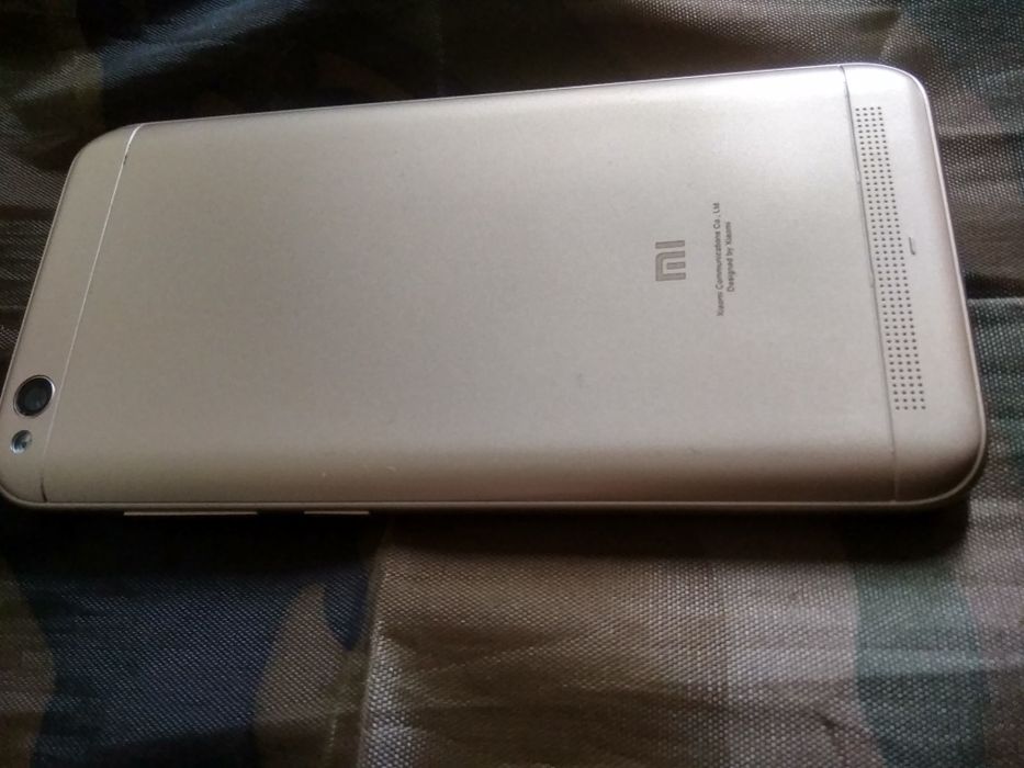 Смартфон Xiaomi Redmi 5a