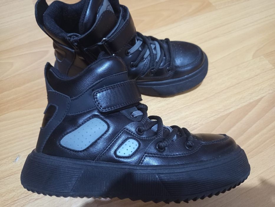 Ботинки на мальчика -весна