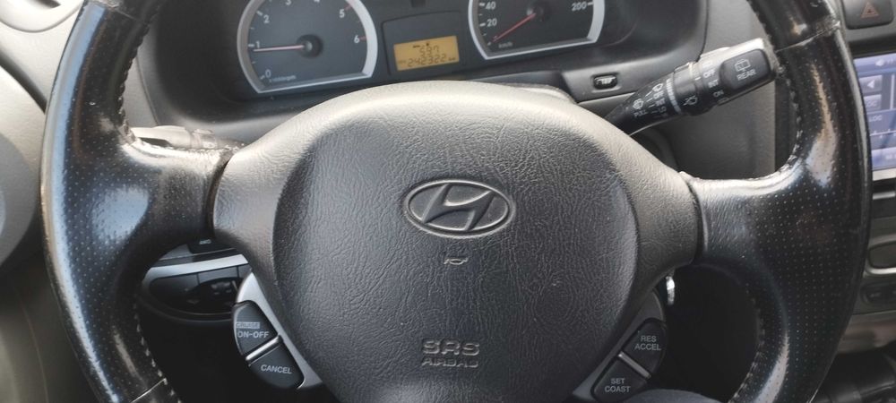 Продавам Хюндаи Санта Фе 1   2006 година.