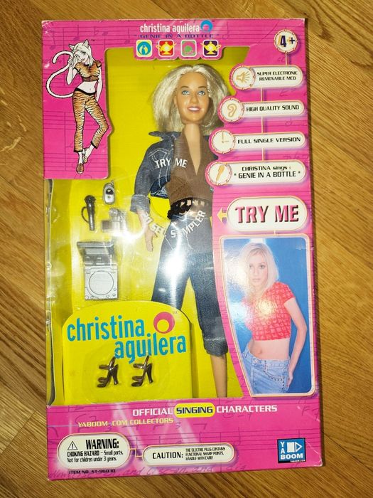 Поющая Барби Кристина Агилера, Christina Aguilera doll