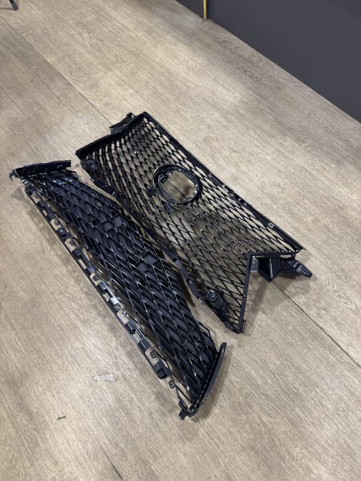 Решетка в бампер lexus RX