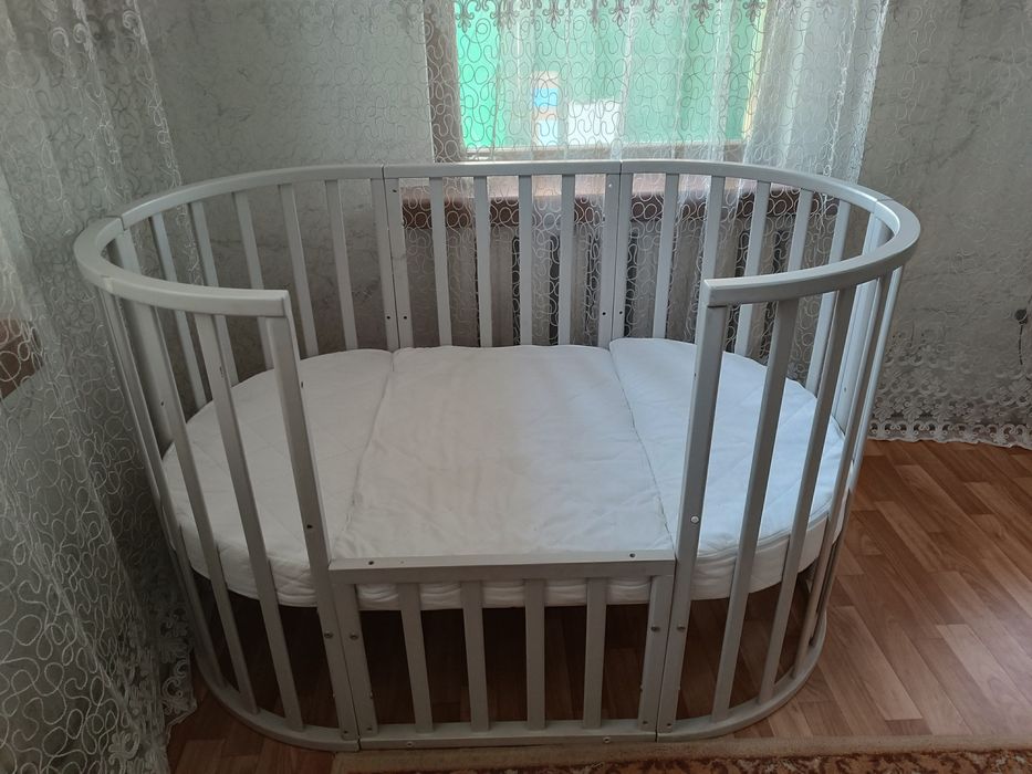 Продам манеж трансформер