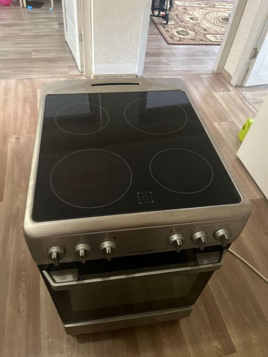 Электрическая плита hansa