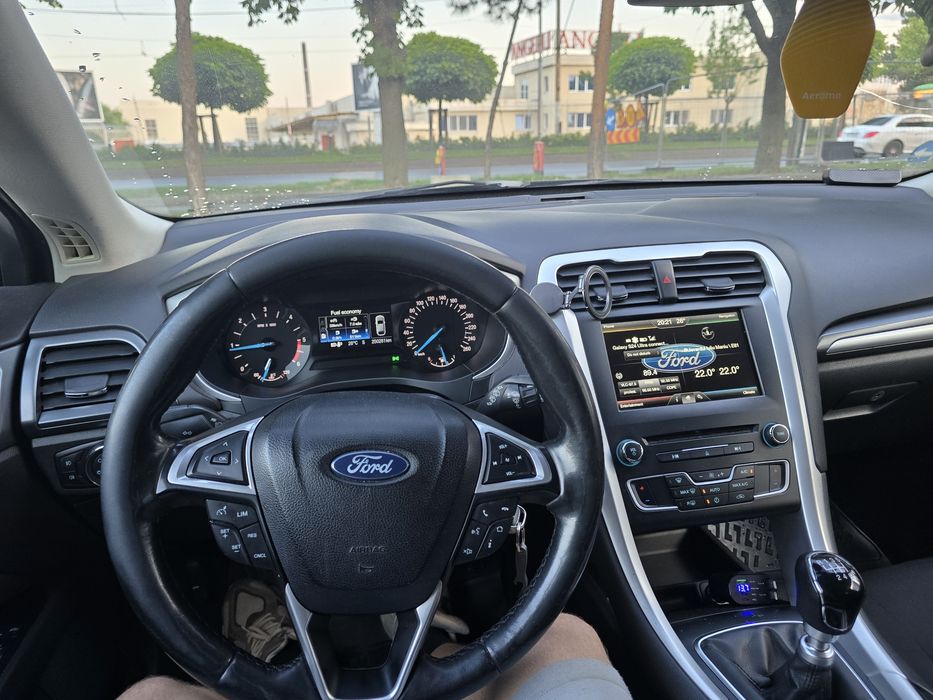 FORD Mondeo 2015 — imagine 3