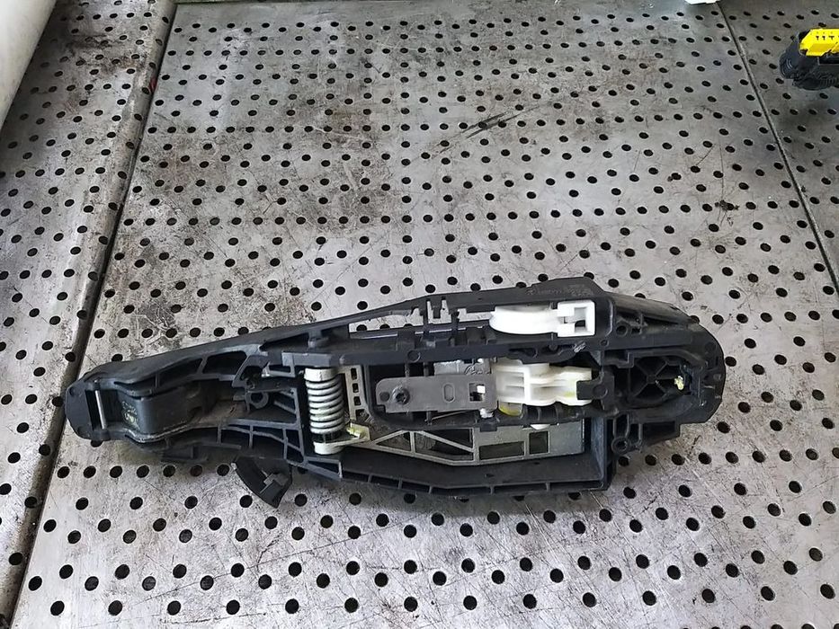 Maner usa dreapta fata peugeot 508 1 8d 9688834080p