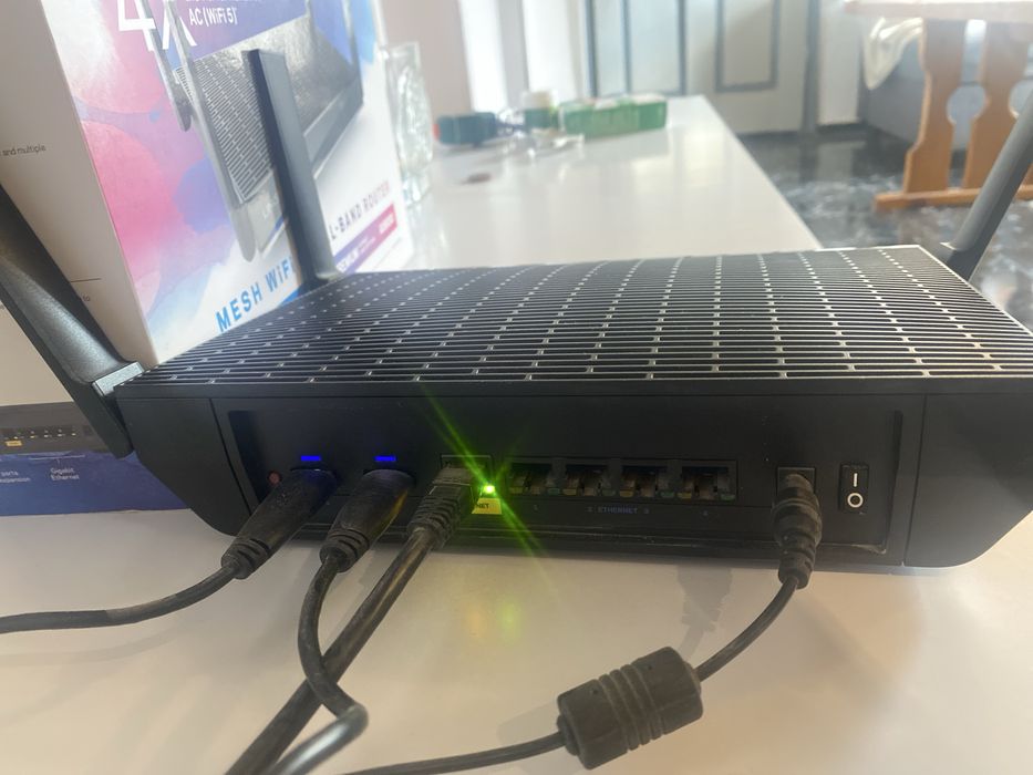 Рутер Linksys  MR9600 / AX6000