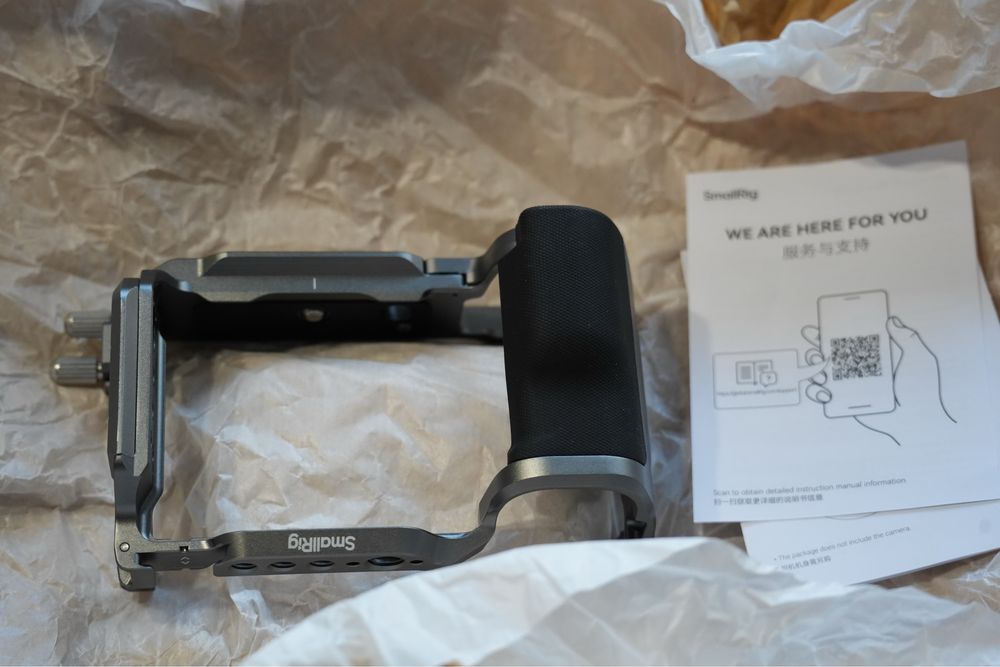 SmallRig 4949 - "HawkLock" Quick Release Cage Kit - Sony ZV-E10 MK.2
