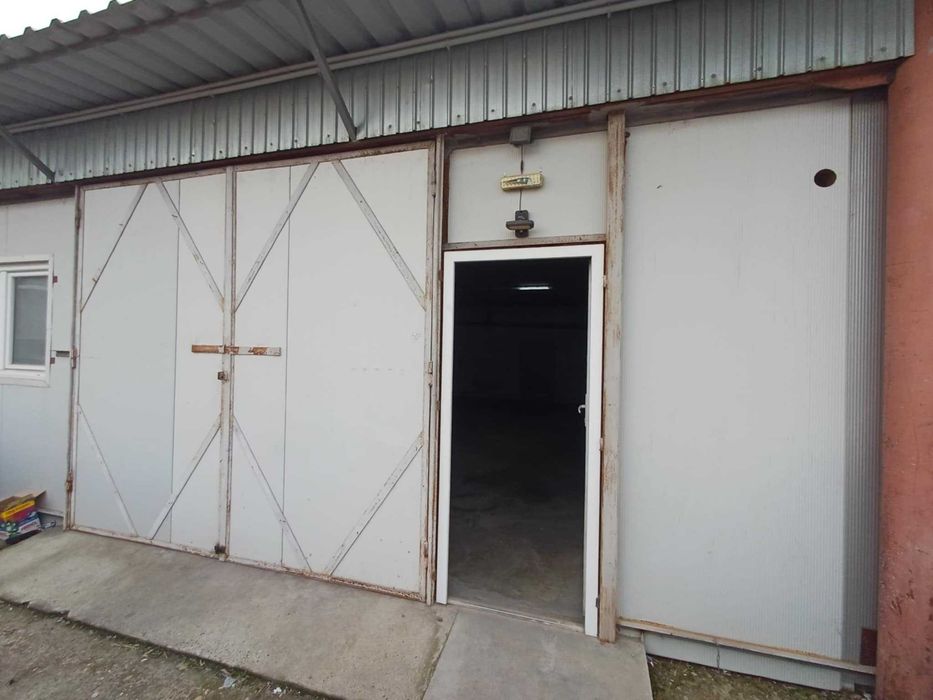 Hala de inchiriat - 160mp / 440mp - 2200 lei / 5000 lei - loc. Focsani