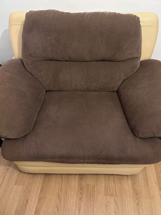 Canapea 2 locuri+ fotoliu