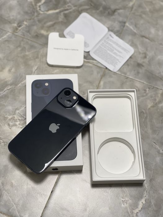 Продам IPHONE 13