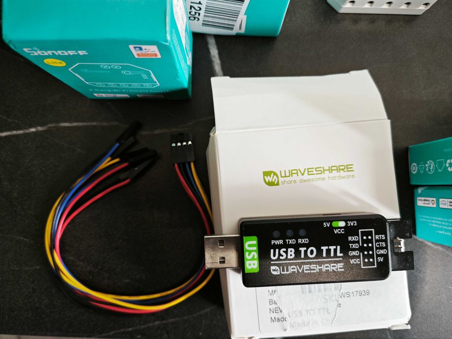 Sonoff  Wifi,Moes Zigbee