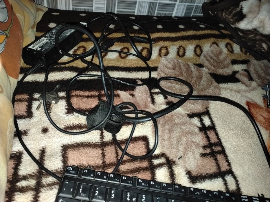 Leptop Toshiba satelit