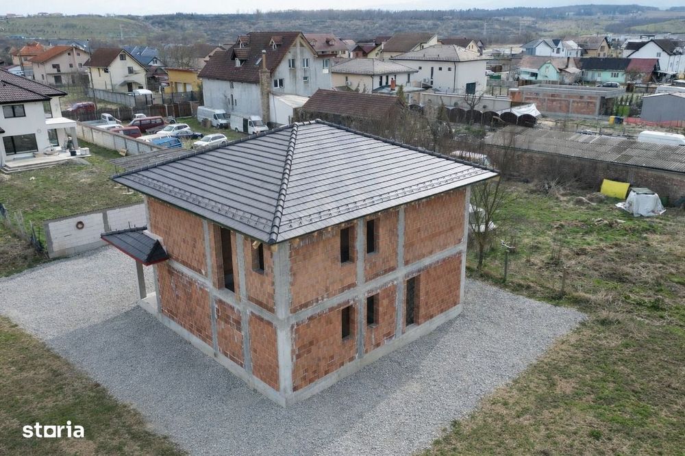 Casa individuala la rosu 146 mp utili P+1 si teren 760 mp in Turnisor