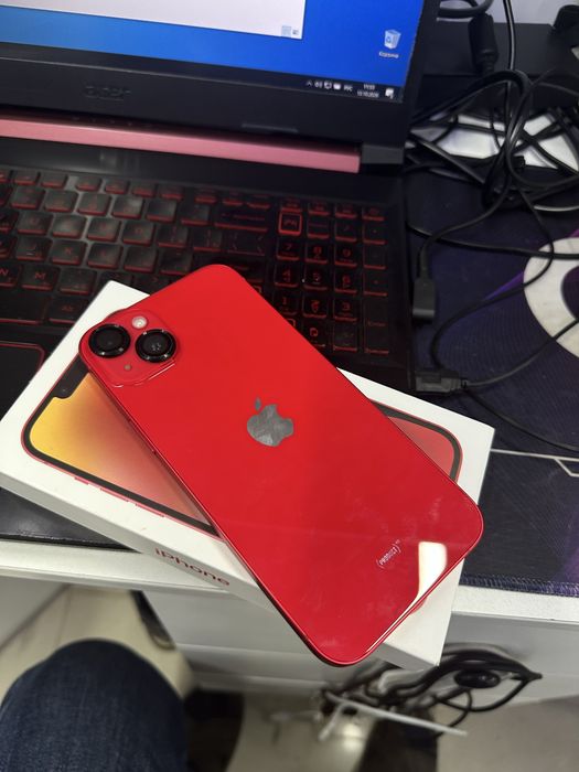 Продам iphone 14 plus 128 gb
