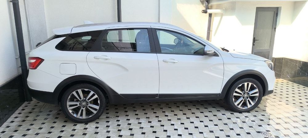 Лада Веста СВ Кросс