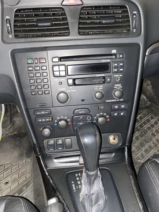 VOLVO V70 2004 — imagine 5