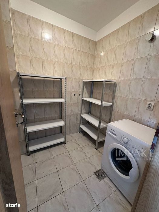 Apartament de inchiriat cu 3 camere,zona semicentrala!