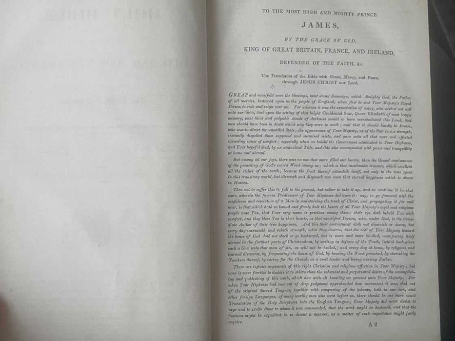 Biblia / Biblie veche,an 1837, lb. engleza, 23x15x7 cm, 1.7 kilograme