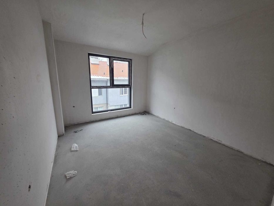 Тристаен апартамент в кв.Овчарски,гр.Хасково