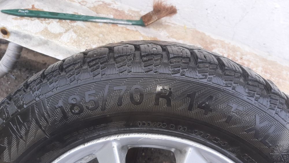 Продам зимний шины на дисках