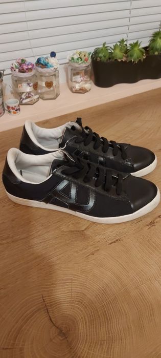 Армани оригинални кецове