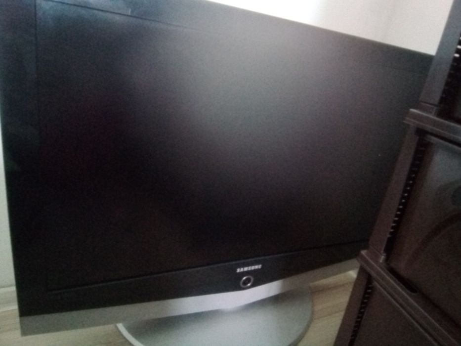 Vând plasmă Samsung