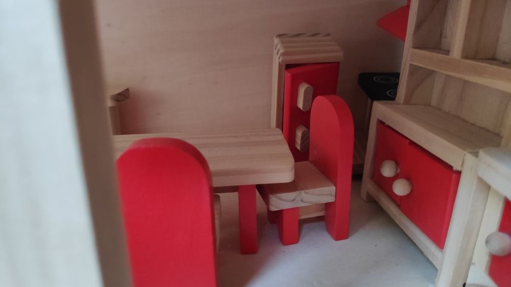 Детска дървена къща за игра