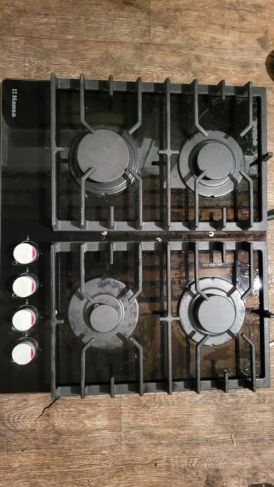 Продам настольную газ плиту Hansa