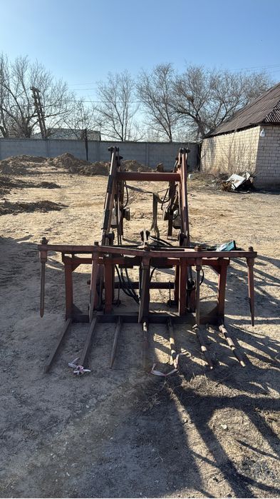 Кун с вилами продам