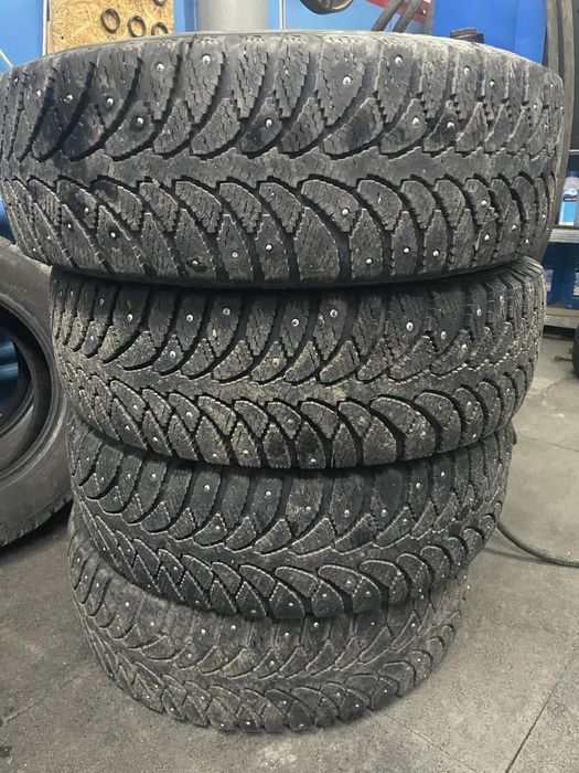 Продам резину 195/65/15