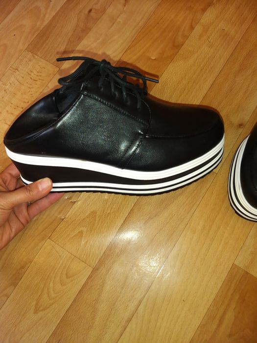 Продам обувь на платформе