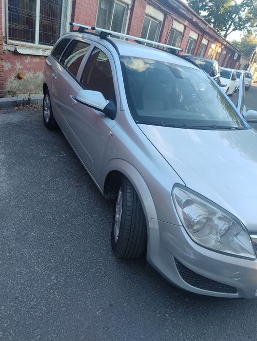 Vând Opel.Astra H